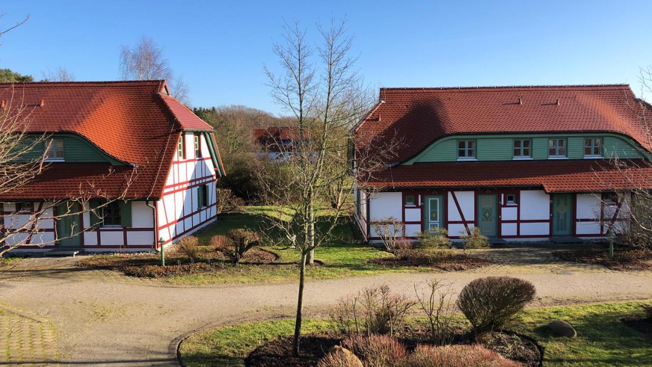Feriendorf Rugana Insel Ruegen Fewos Vogelgesang Dranske Exterior photo